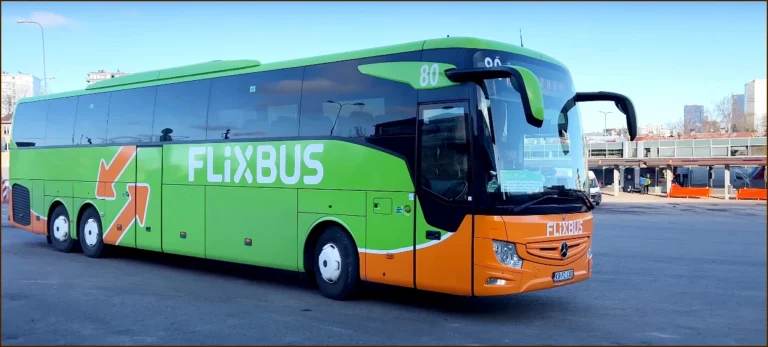 flixbus review in hindi